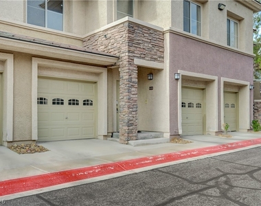 673 Peachy Canyon Circle - Photo Thumbnail 3