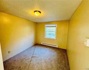 3 Downstairs Lathrop Street - Photo Thumbnail 2