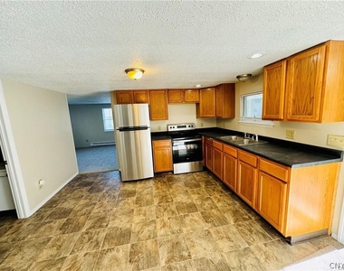 3 Downstairs Lathrop Street - Photo Thumbnail 7