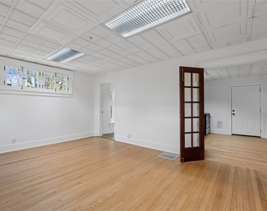 4914 W Seneca - Photo Thumbnail 11