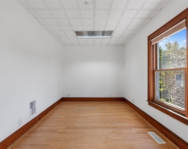 4914 W Seneca - Photo Thumbnail 9