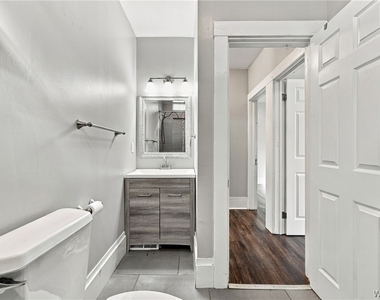 82 Dakota Street - Photo Thumbnail 12