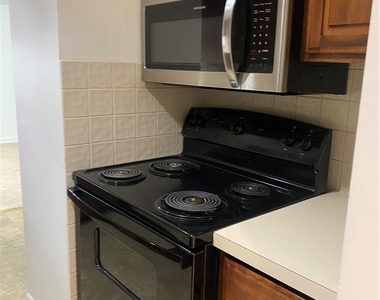4595 Chestnut Ridge Road - Photo Thumbnail 10