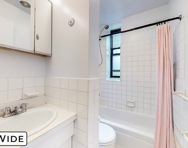 324 East 91st Street - Photo Thumbnail 3