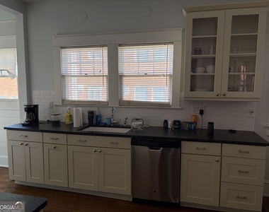 748 Greenwood Avenue - Photo Thumbnail 6