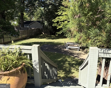748 Greenwood Avenue - Photo Thumbnail 18
