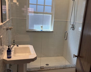 748 Greenwood Avenue - Photo Thumbnail 9