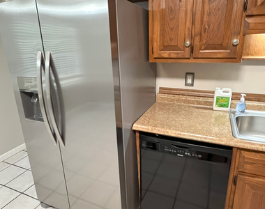100 Forest Hall Lane - Photo Thumbnail 9