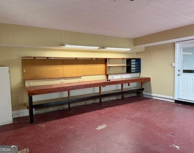 100 Forest Hall Lane - Photo Thumbnail 19