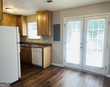 605 Wilburn Avenue - Photo Thumbnail 5