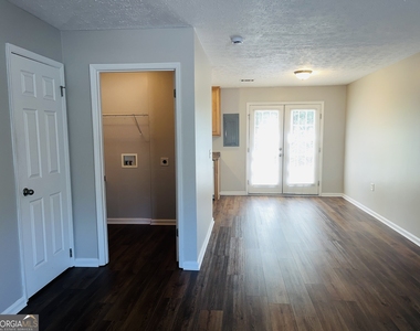 605 Wilburn Avenue - Photo Thumbnail 2