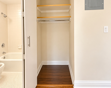400 East 71st Street - Photo Thumbnail 7