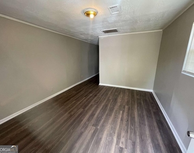 3620 Earl Street - Photo Thumbnail 1