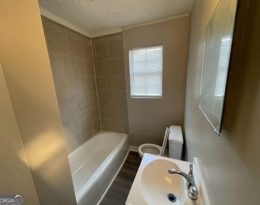 3620 Earl Street - Photo Thumbnail 3