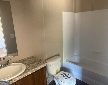 3553 Cokesbury Hwy - Photo Thumbnail 9
