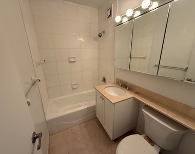 East 64th Street - Photo Thumbnail 18
