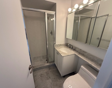 East 64th Street - Photo Thumbnail 9