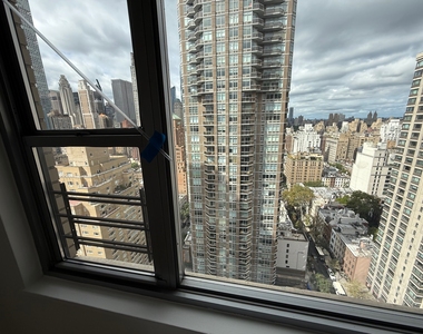 East 64th Street - Photo Thumbnail 2