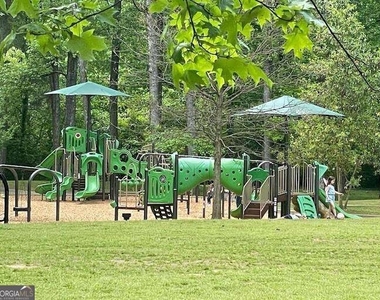 3138 Wiltshire Drive - Photo Thumbnail 19