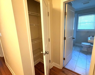 3138 Wiltshire Drive - Photo Thumbnail 8