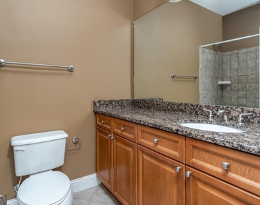5600 Glenridge Park - Photo Thumbnail 16