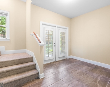 5600 Glenridge Park - Photo Thumbnail 23