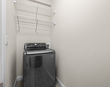 5600 Glenridge Park - Photo Thumbnail 27