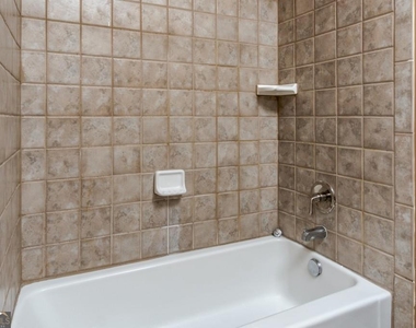 5600 Glenridge Park - Photo Thumbnail 15