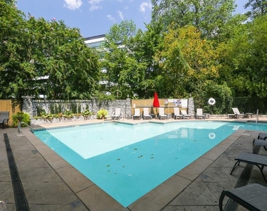 5600 Glenridge Park - Photo Thumbnail 28