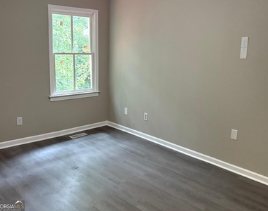 2797 Northwood Court Sw - Photo Thumbnail 6