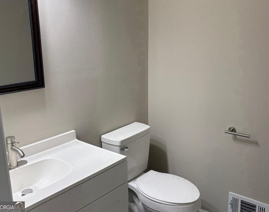 2797 Northwood Court Sw - Photo Thumbnail 10