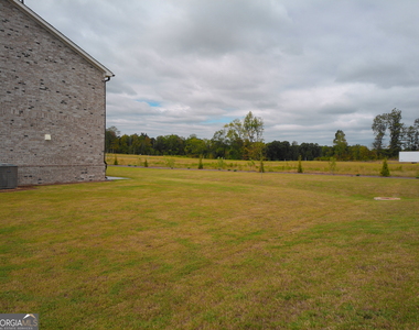 308 Earnshaw Avenue - Photo Thumbnail 1