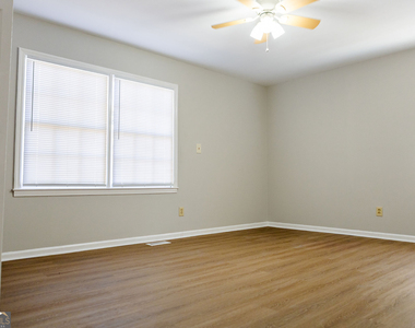 1100 Dunlap Road Ne - Photo Thumbnail 15