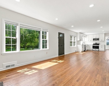 1368 Scott Boulevard - Photo Thumbnail 14