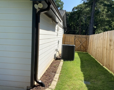 3932 Cherokee Trail - Photo Thumbnail 4