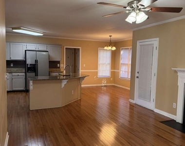 814 Michael Lee Way - Photo Thumbnail 16