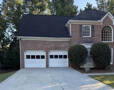 814 Michael Lee Way - Photo Thumbnail 10