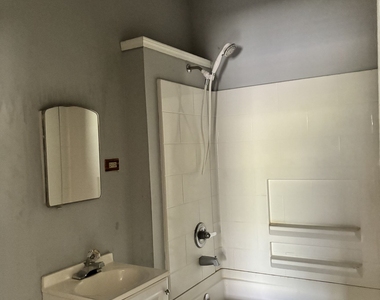 109 Newcomb Street - Photo Thumbnail 6
