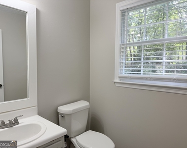 4007 Lindley Circle - Photo Thumbnail 10