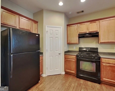 2823 Gower Way - Photo Thumbnail 4