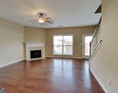 2823 Gower Way - Photo Thumbnail 6