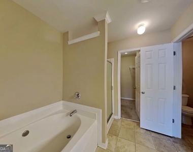2823 Gower Way - Photo Thumbnail 11