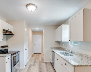 114 Lyla Lane - Photo Thumbnail 5