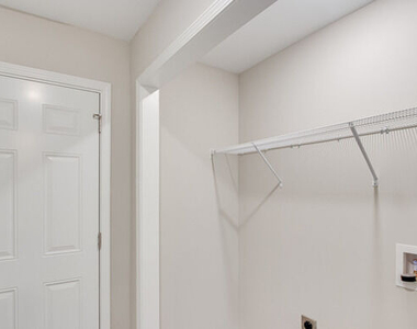 114 Lyla Lane - Photo Thumbnail 8