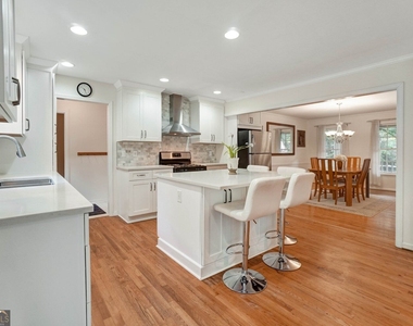 295 Oakmere Road - Photo Thumbnail 12