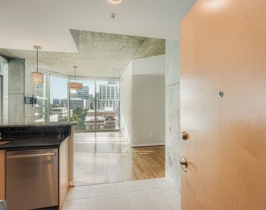 860 Peachtree Street - Photo Thumbnail 23