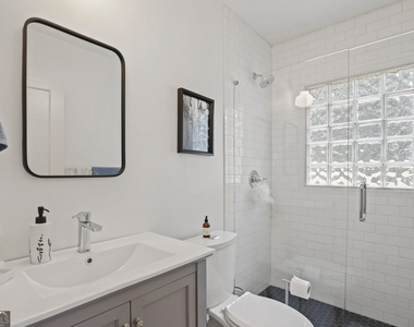 335 Ponce De Leon Place - Photo Thumbnail 5