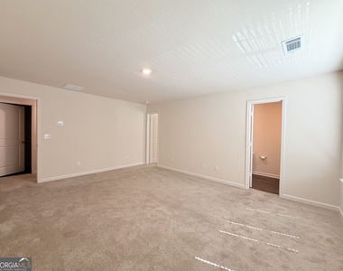 100 Foley Drive - Photo Thumbnail 9