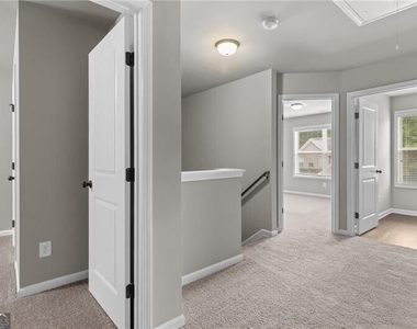 891 Walnut Woods Drive - Photo Thumbnail 20