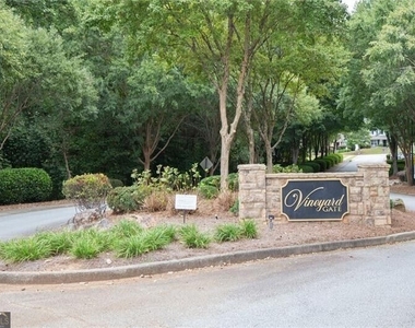 891 Walnut Woods Drive - Photo Thumbnail 44